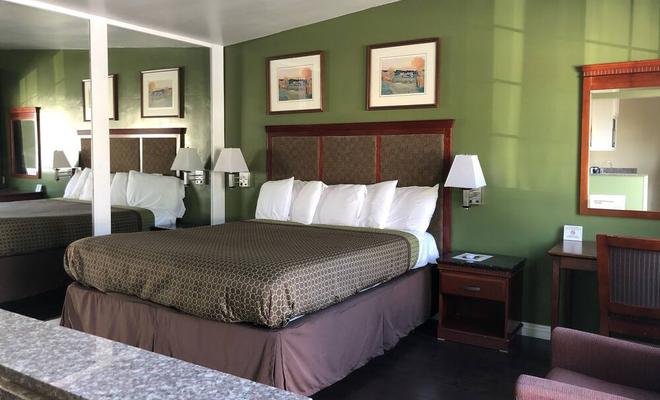 Encore Motel