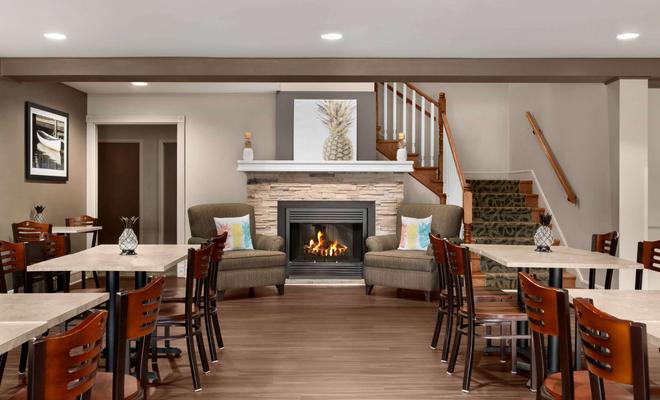 Travelodge Suites Moncton
