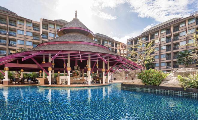 Novotel Phuket Vintage Park Resort