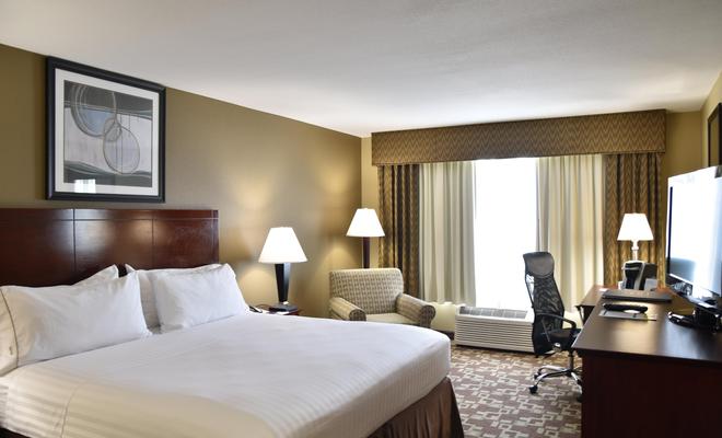 Holiday Inn Express Hotel & Suites ST Charles