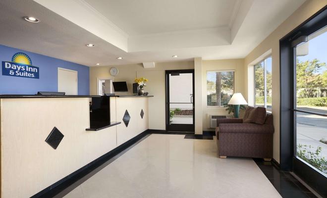 Days Inn and Suites Rancho Cordova