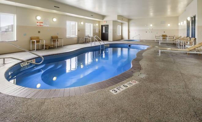 Sleep Inn & Suites