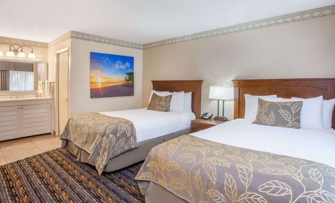 Days Hotel San Diego Hotel Circle