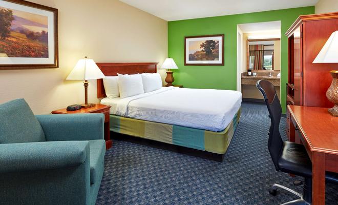La Quinta Inn & Suites Thousand Oaks Newbury Park
