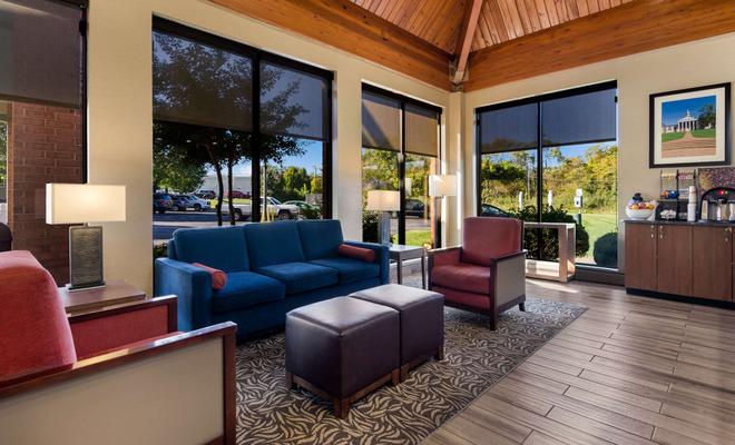 Comfort Inn Virginia Horse Center