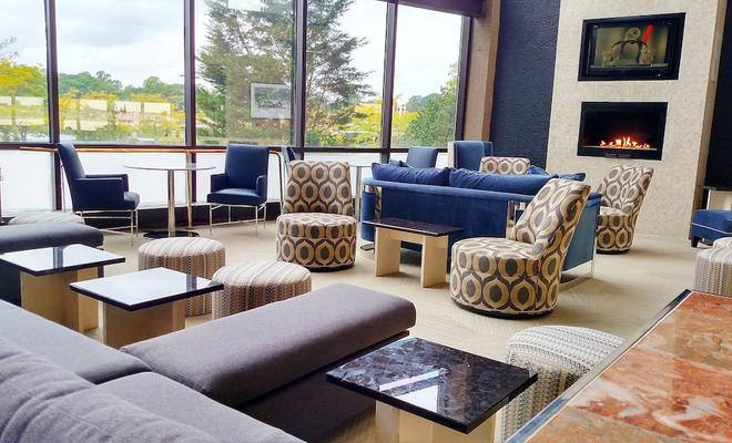 Oyster Point Hotel