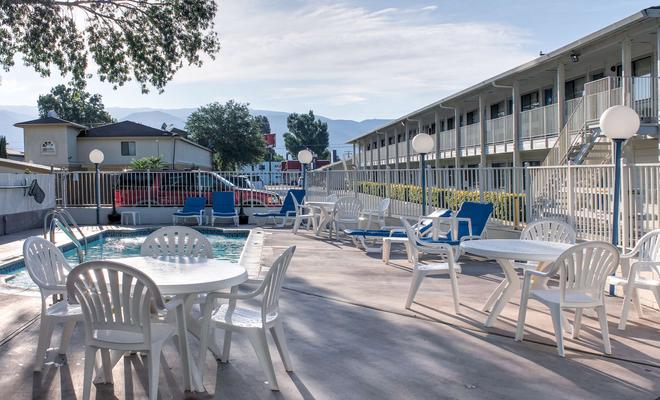 Motel 6 Bishop