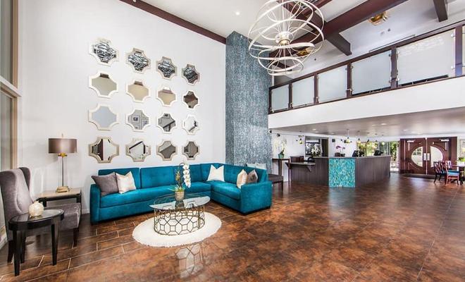 Winners Circle Resort