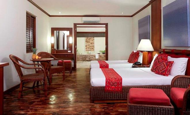 Maribago Bluewater Beach Resort
