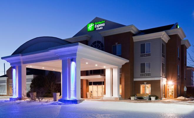 Holiday Inn Express Hotel & Suites Superior