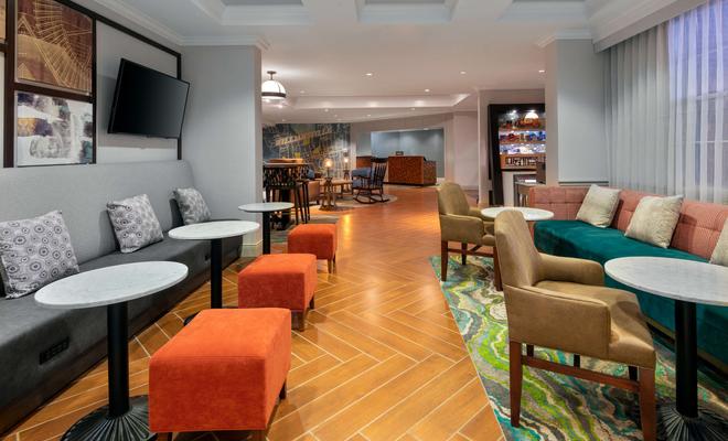 Hampton Inn Buffalo-Williamsville