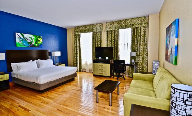 Holiday Inn Express Cleveland Downtown
