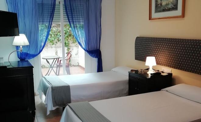 Hostal Alhaja Playa