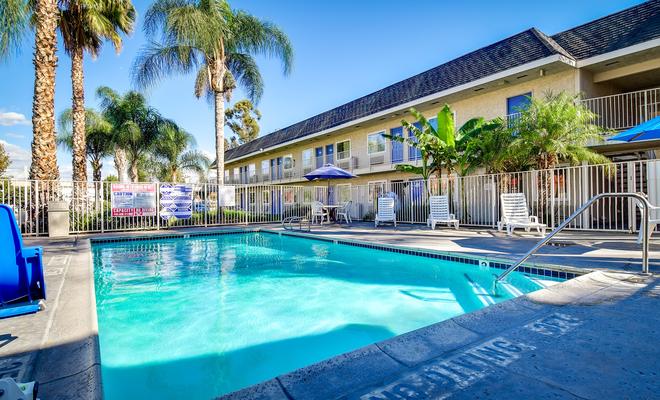 Motel 6 Riverside South