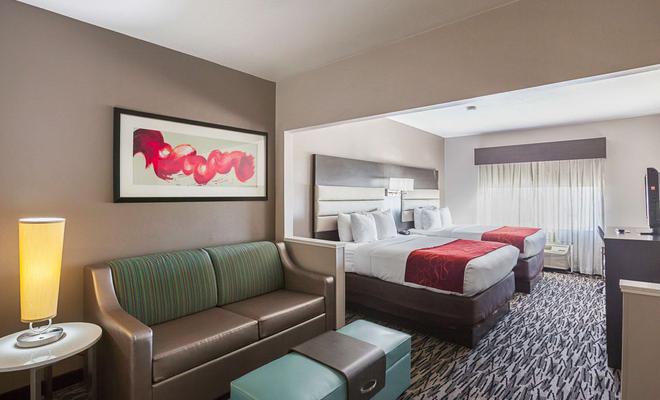 Comfort Suites Vista Ridge Mall