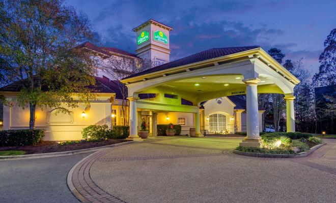 La Quinta Inn & Suites Raleigh Cary
