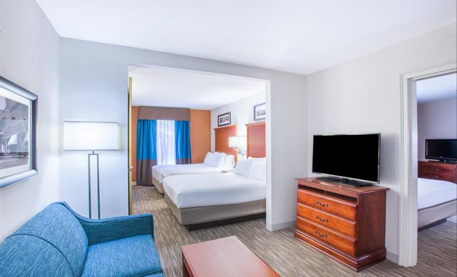 Holiday Inn Express Hotel & Suites Brattleboro