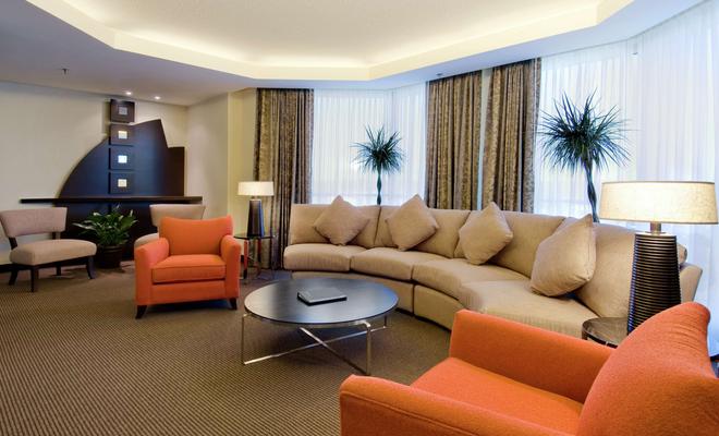 Hilton Toronto/Markham Suites Conference Centre & Spa