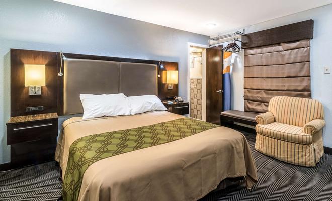 Economy Inn