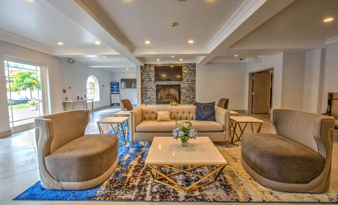 Best Western Plus Media Center Inn & Suites