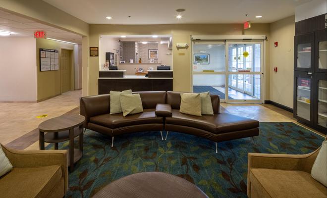 Candlewood Suites Windsor Locks Bradley Arpt