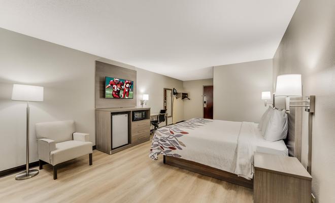 Ambassador Inn & Suites