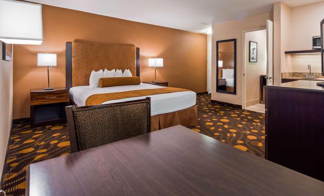 Best Western Plus Suites Hotel Coronado Island