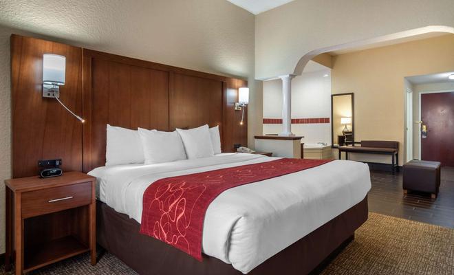 Comfort Suites