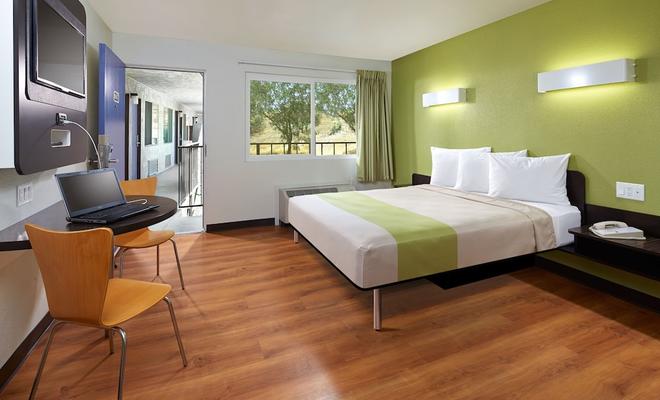 Motel 6 Redlands CA