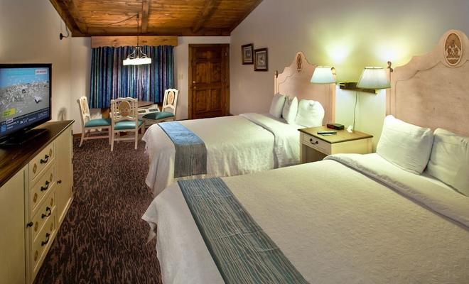 Helendorf River Inn and Conference Center