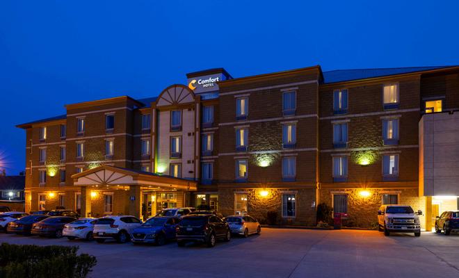 Comfort Hotel Bayer's Lake