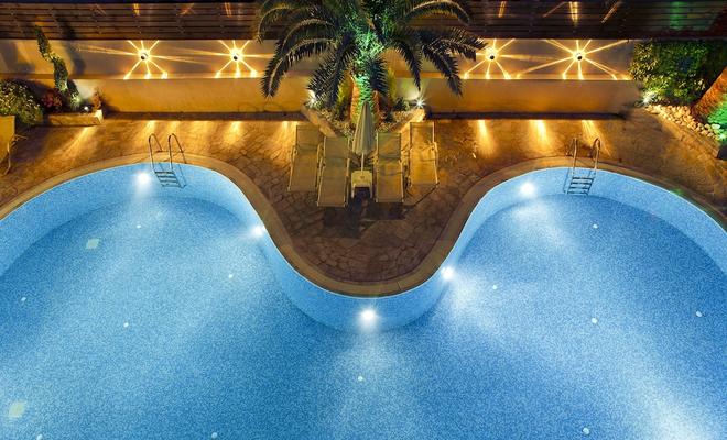 Axos Hotel