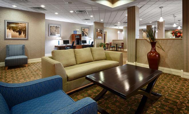 Best Western Plus Kalamazoo Suites