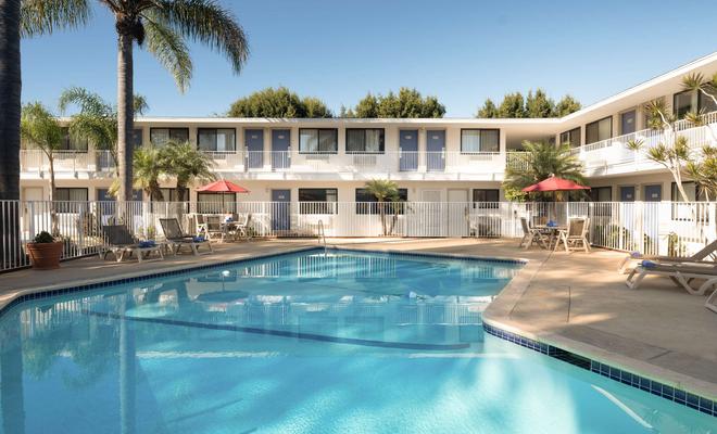 Motel 6 Santa Barbara Goleta
