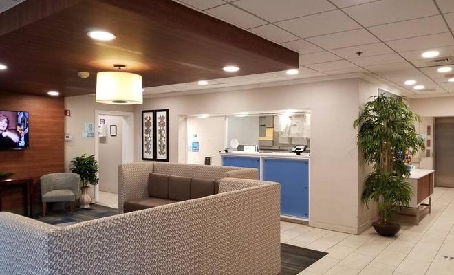 Holiday Inn Express Langhorne-Oxford Valley