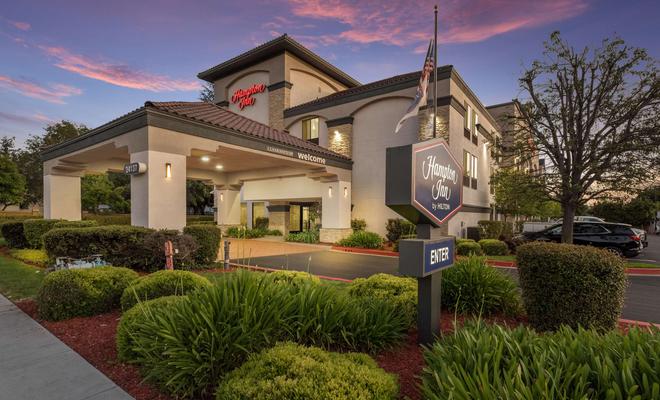 Hampton Inn Oakland-Hayward