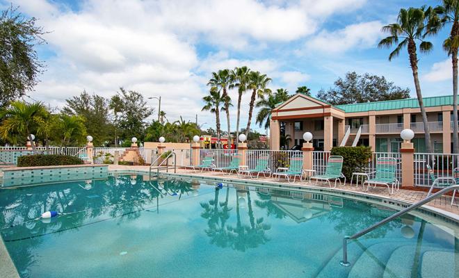 Ramada Limited And Suites - Clearwater