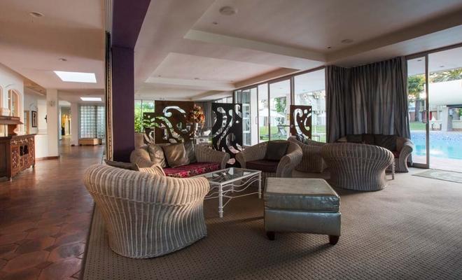 Summerstrand Inn