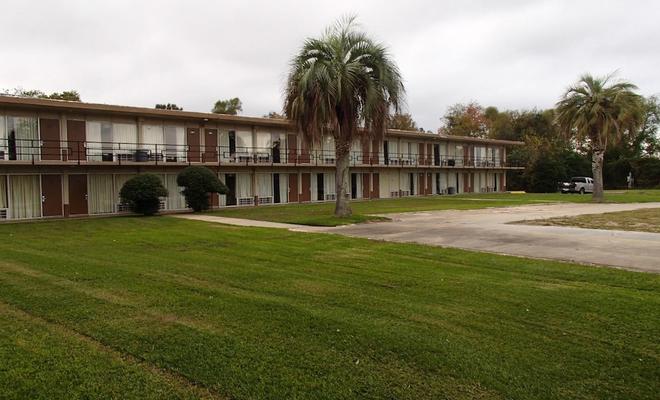 Sunrise Inn