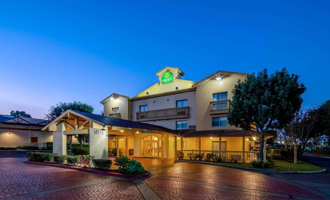 La Quinta Inn & Suites Irvine Spectrum