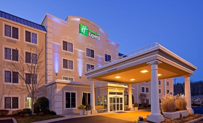 Holiday Inn Express Boston-Milford