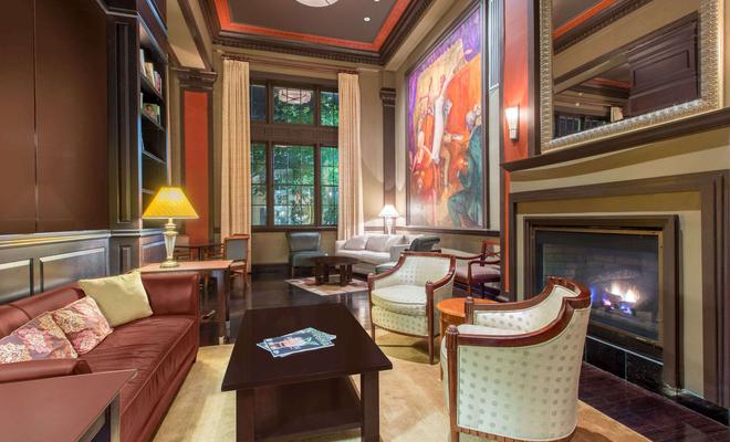 Wyndham George Washington