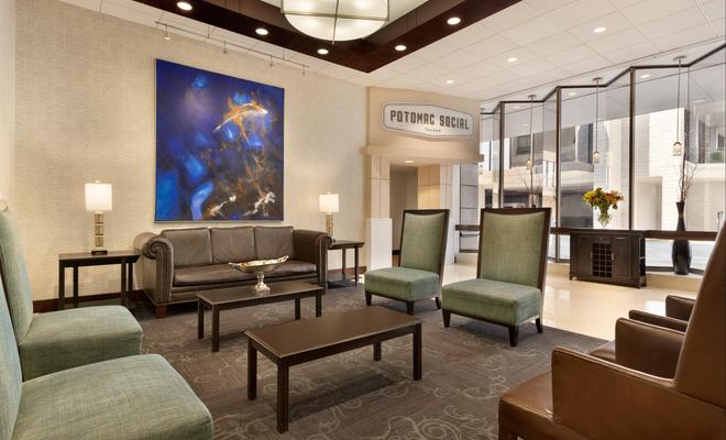 Crowne Plaza Washington Natl Airport