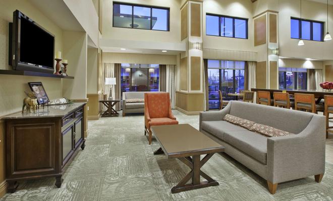 Hampton Inn & Suites Plattsburgh