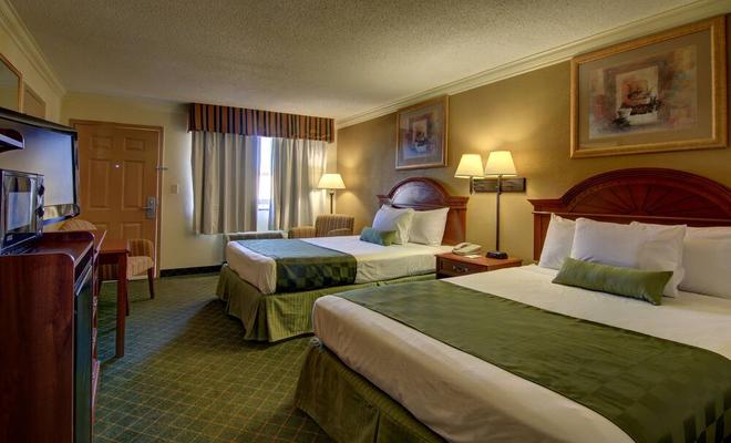 Ramada Macon