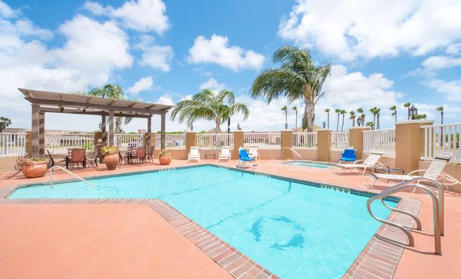 Microtel Inn & Suites by Wyndham Aransas Pass/Corpus Chris