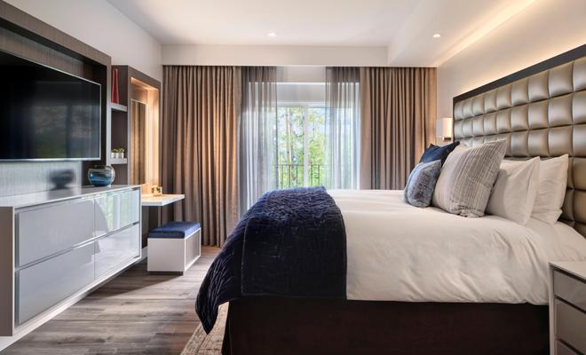 Sunset Marquis Hotel and Villas
