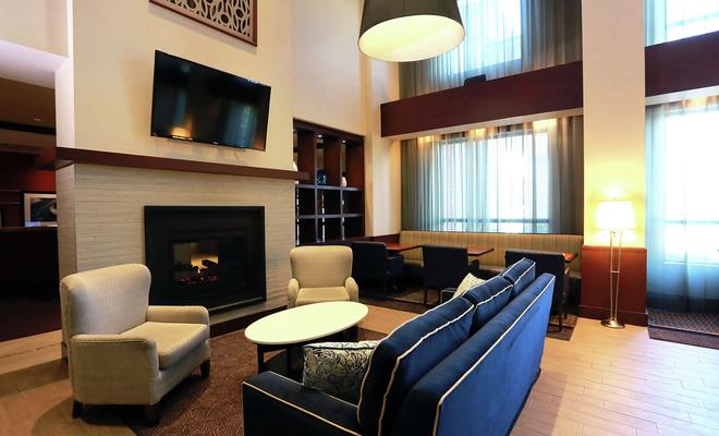 Hampton Inn & Suites by Hilton Laval