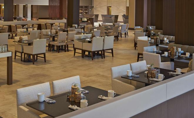 Hilton North Raleigh/Midtown