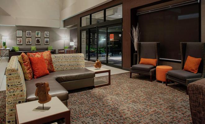 DoubleTree Suites by Hilton Hotel Dayton - Miamisburg